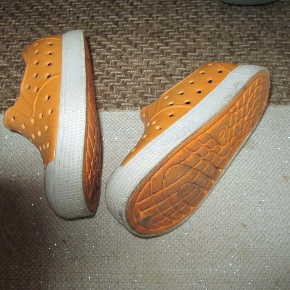 OLD NAVY Orange Water Boat Pool Perforated Slip-on Shoes toddler size 5